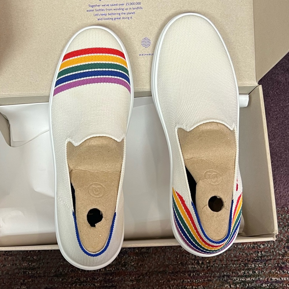Rothy's Limited Edition Rainbow Heart San Francisco Pride Sneakers 9